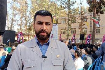 با الگو قرار دادن شهدای دفاع مقدس،در مقابل استکبار جهانی می‌ایستیم