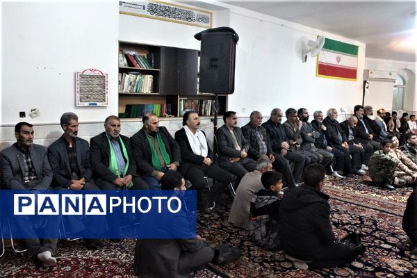 گرامیداشت یاد و خاطره ۱۵ شهید والامقام روستای مومن آباد قم