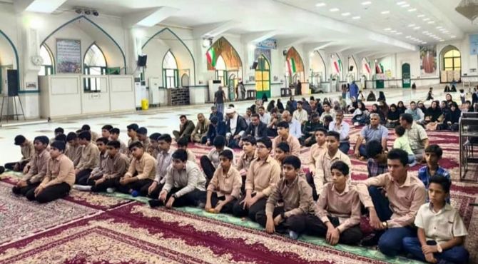 میثاق دانش‌‌آموزان بندرعباسی با ارزش‌‌های ایثار و شهادت