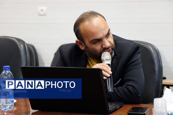 برگزاری نشست خبری مدیرکل راه و شهرسازی استان یزد و مدیران دستگاه‌های متولی مسکن