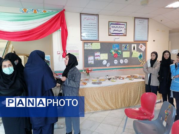 نمایشگاه کارآفرینی هنرستان عصمتیه نوخندان