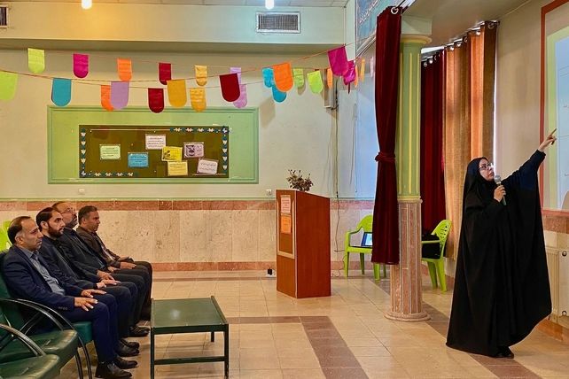 تمرکز بر ارتقای مهارت‌های مدیریتی و آموزشی در کارگاه‌های توانمندسازی ورامین