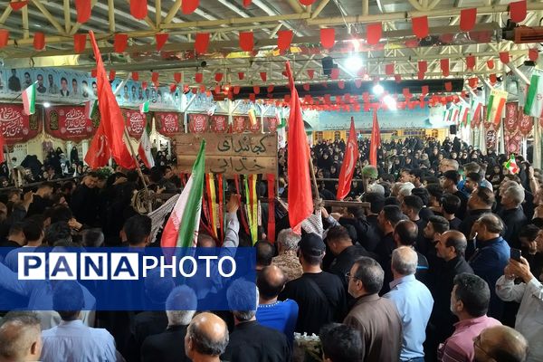 مراسم تشییع پیکر پاک شهید اکبر عنایتی در گلزار شهدای ملارد