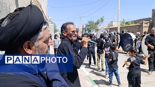 مراسم عزاداری  سرور و سالار شهیدان امام حسین علیه السلام در روستای سلطان آباد نمک