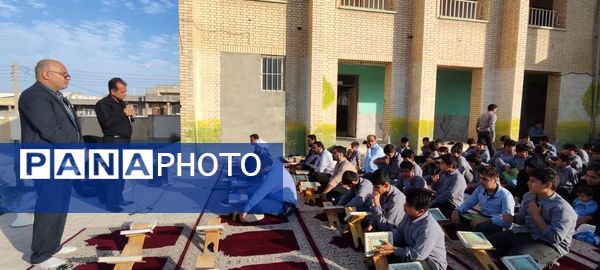 محافل انس با قرآن در مدارس باید تقویت شود