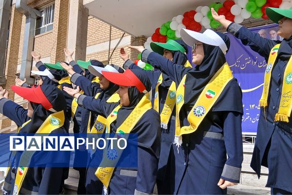 آیین بازگشایی مدارس با حضور نماینده مجلس شورای اسلامی در کهریزک 
