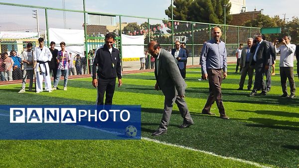 آیین افتتاح زمین چمن مصنوعی شهید دانشجو
