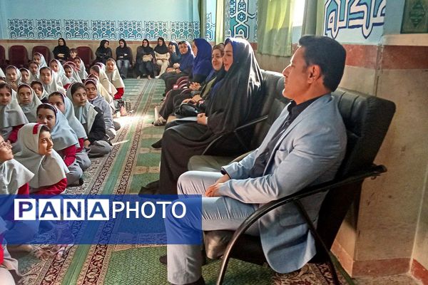  طرح مسواک‌زدن گروهی در دبستان شهدای معلم 