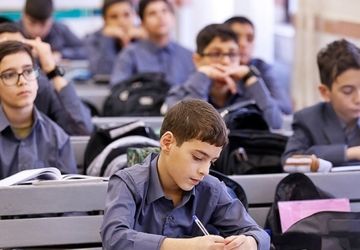 آموزش مفاهیم حقوق شهروندی در مدارس راهکاری مؤثر برای کاهش آسیب‌های اجتماعی