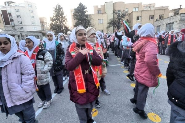 شروعی به شکوه صبحگاهی دبستان صائب تبریز