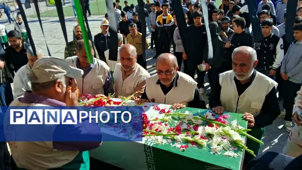 نسل امروز در کنار راویان حماسه