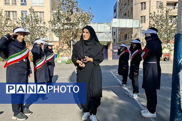 برگزاری انتخابات انجمن‌های ورزشی در دبیرستان زینبیه۲ شهریار