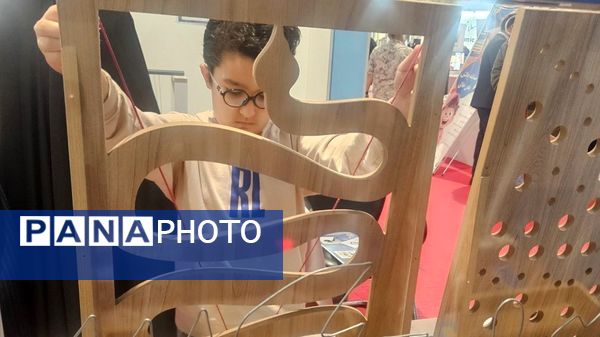 نمایشگاه هفته پژوهش و فناوری در مشهد