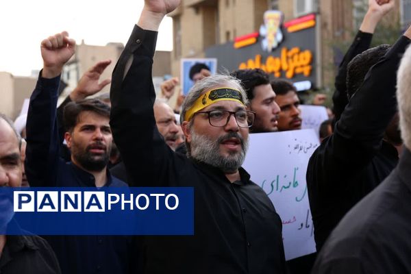 اعلام انزجار مردم قم از یاوه گویی‌های استکبار جهانی با راهپیمایی «عهد خون»
