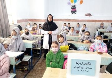 اجرای مانور ایمنی و زلزله در دبستان شهید آقچه‌لو رباط‌کریم