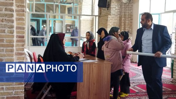 گذری بر حضور ادارات مختلف نیشابور در سومین جمعه آذر ماه 