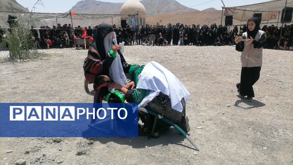مراسم تعزیه خوانی در روز عاشورای حسینی در شهر بار 