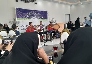 آیین تجلیل از ارزیابان و عوامل اجرایی حوزه‌های ارزیابی آزمون استخدامی آموزگاری در شهرستان ملارد
