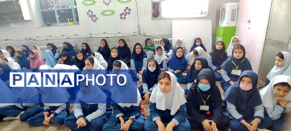 جشن ولادت حضرت فاطمه زهرا (س) و روز مادر در دبستان شهید احمد خاقانی شهرستان شیروان