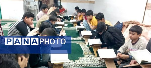 مسجد صاحب‌الزمان فدافن صحنه‌ی شکوفایی معنویت نوجوانان در آیین اعتکاف