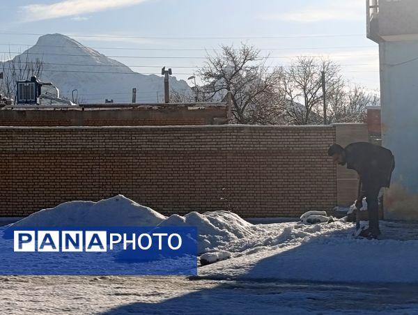 برف زمستانی مهمان شهرستان کیار شد