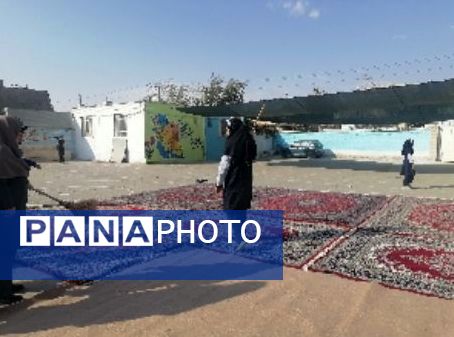 اقامه نماز باران  در دبستان ناهید نخودی 