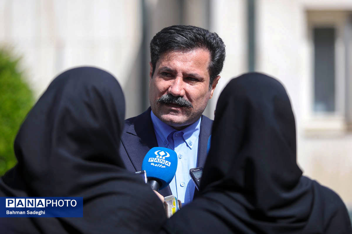 راه‌اندازی مدارس هیبریدی و اجرای طرح مدرسه مجازی برای گسترش عدالت آموزشی در مناطق محروم