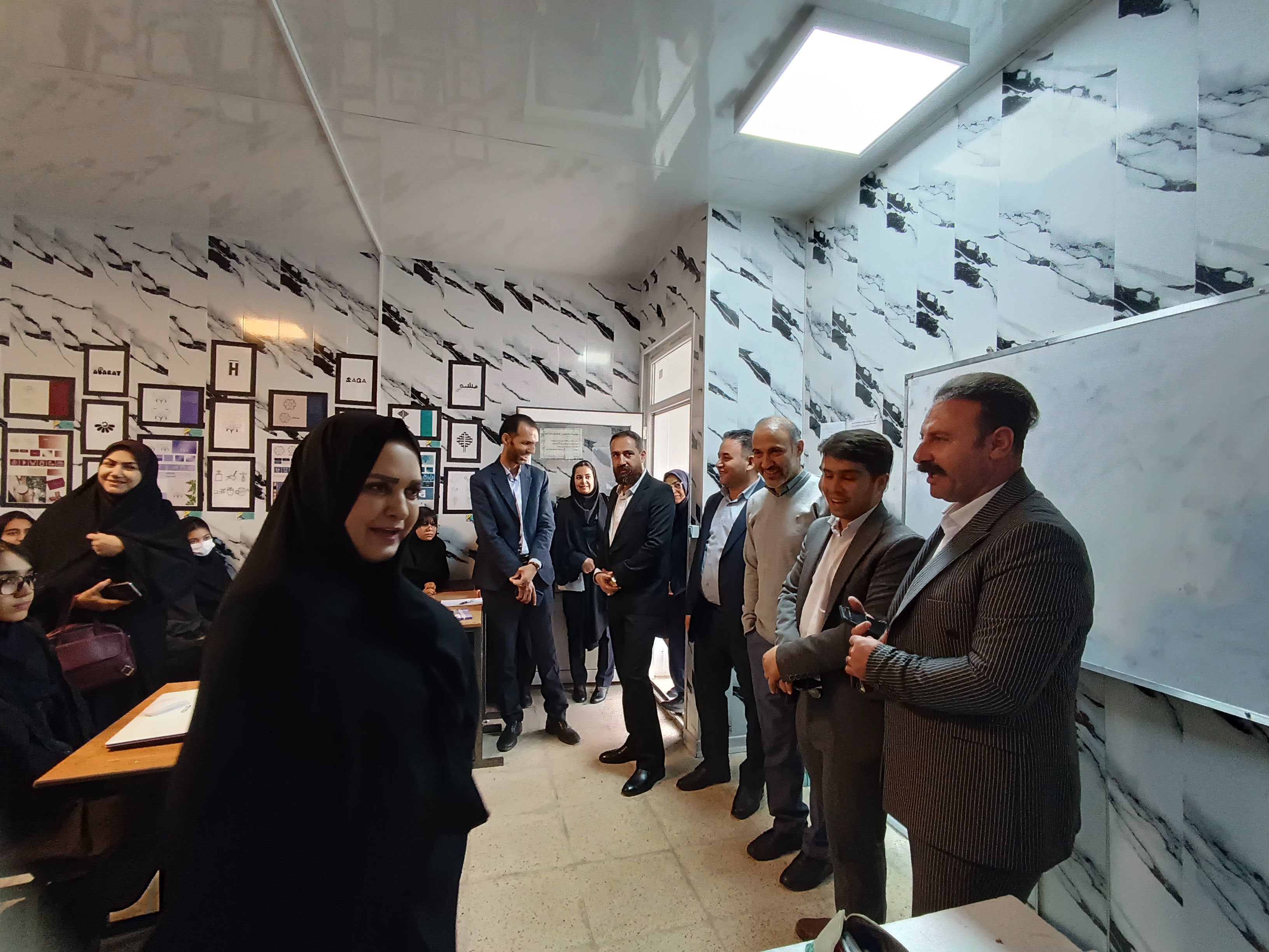 سطح مهارت و توانمندی هنرجویان هنرستان آفرینش قابل تقدیر است