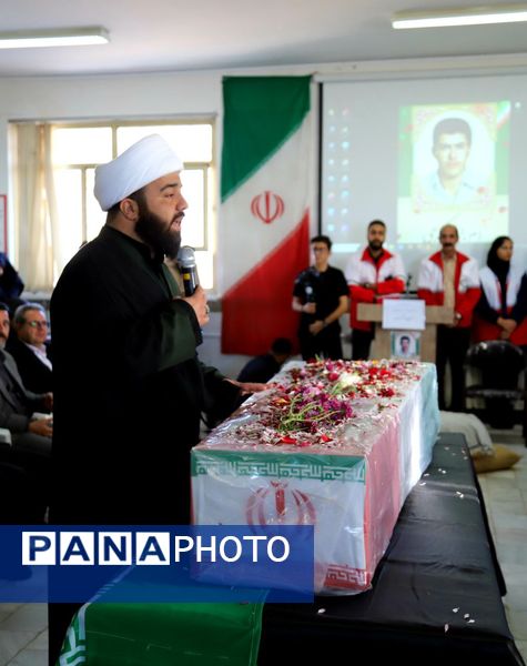 میزبانی هنرجویان هنرستان دکتر حسابی شهر محلات از پیکر شهید گمنام دفاع مقدس 