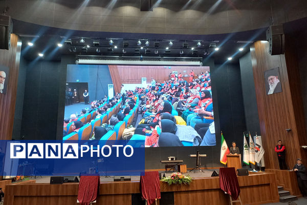 گردهمایی بزرگ داوطلبان آتش‌نشانی 