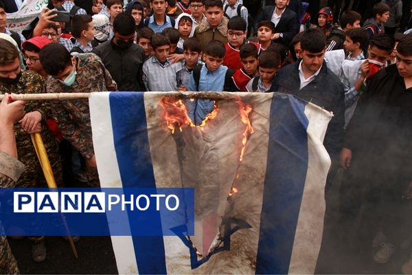 راهپیمایی روز دانش‌آموز در بهارستان 2