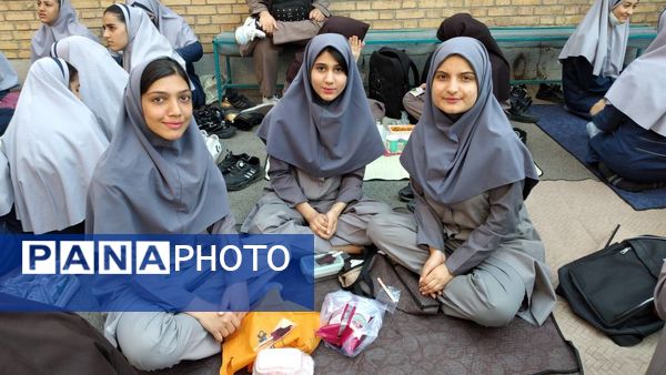 صبحانه سالم دانش‌آموزی در صبح اردیبهشتی