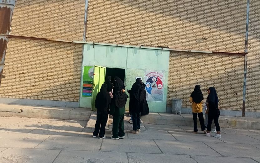 برگزاری آزمون سراسری کنکور در حاجی‌آباد