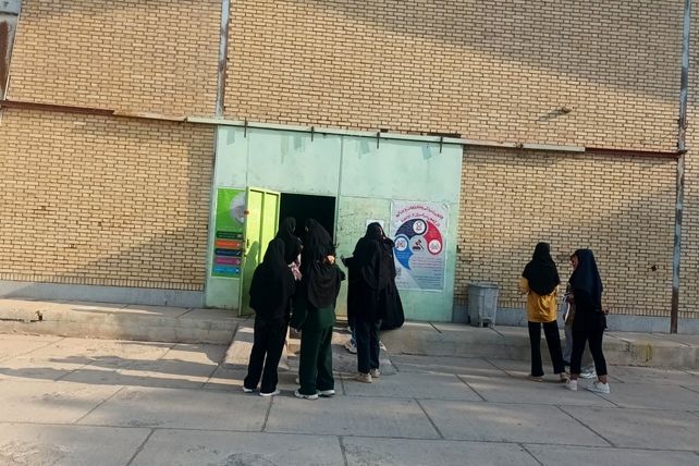 برگزاری آزمون سراسری کنکور در حاجی‌آباد