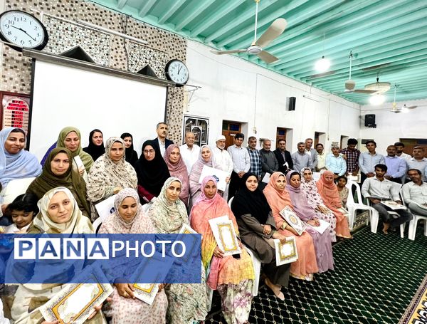 مراسم تجلیل از فرهنگیان بندر گروگ سیریک