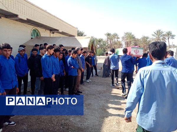 آیین استقبال باشکوه از شهید گمنام در مسجد مهدیه فین