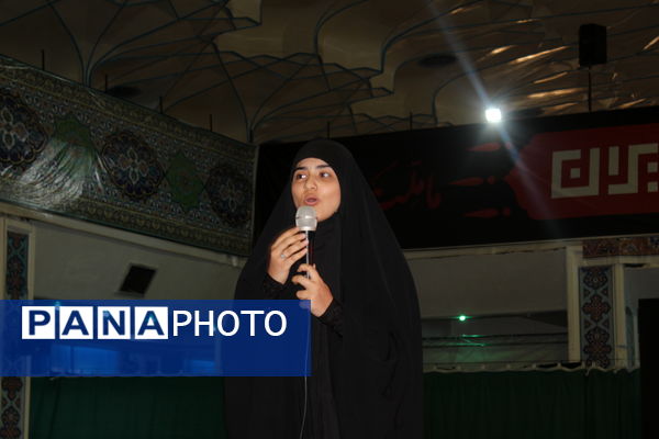 حضور پررنگ دانش‌آموزان دختر در آیین فاطمیون کرمان