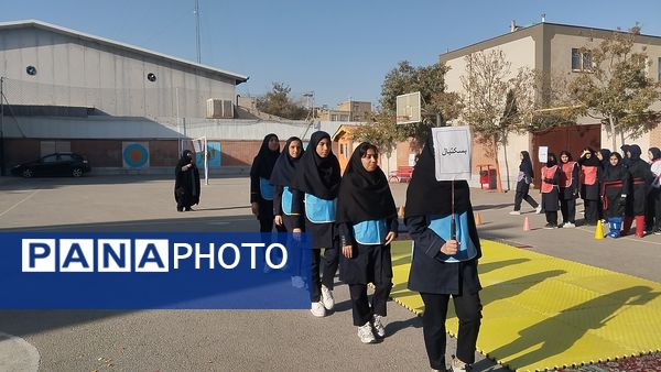 المپیاد ورزشی در مدرسه هوشیار ناحیه یک مشهد