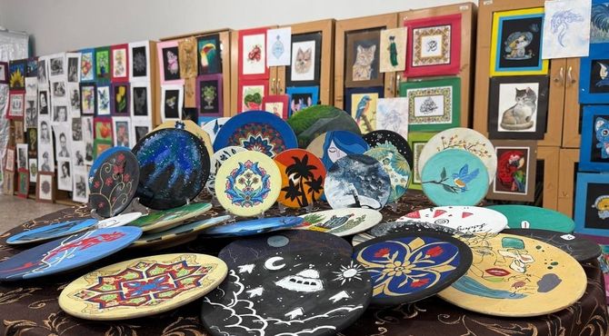 افتتاحیه نمایشگاه هنری «ماها» در بهارستان‌دو