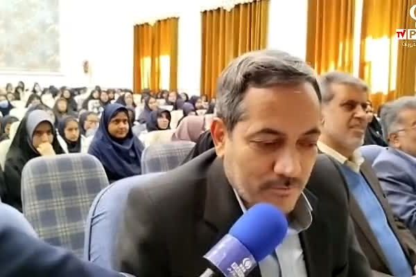 جشن میلاد حضرت زهرا (س) با حضور دانش‌آموزان ناحیه دو
