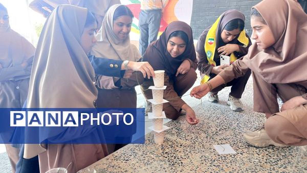 برگزاری روز آزمایشگاه در دبیرستان زینبیه فین