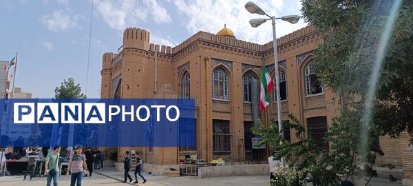 برگزاری جشن یکصدمین سال استقرار دبیرستان ماندگار البرز