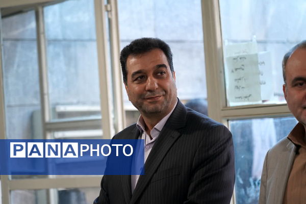 دیدار نوروزی مدیرکل آموزش و پرورش اصفهان با مدیران نواحی و مناطق استان
