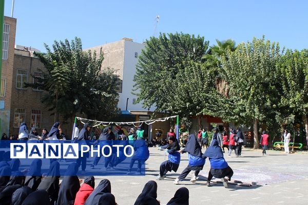 برگزاری جشنواره ورزشی در مدرسه شهید غیوری ناحیه یک شهرری