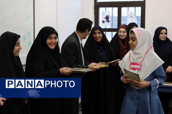 حضور سرپرست دانشگاه فرهنگیان استان گلستان و هیأت همراه در دبستان کوی انجیراب