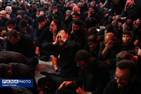 عاشورای حسینی در دانشگاه تهران