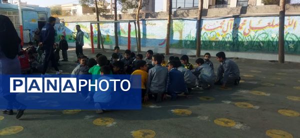 مانور زلزله در مدرسه فضیلت کاشمر