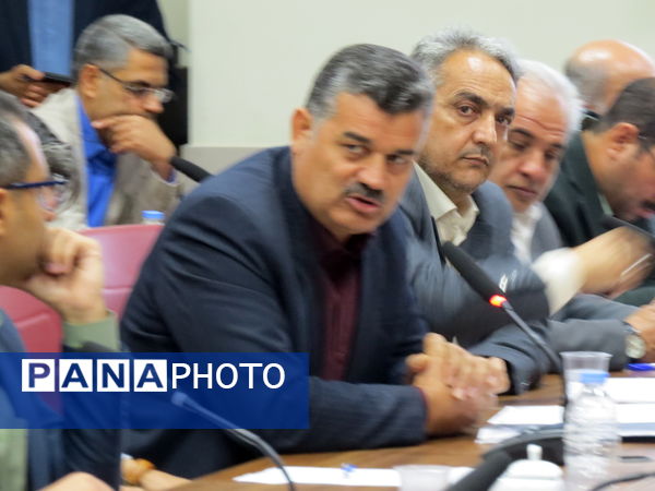 برگزاری دومین جلسه شورای آموزش و پرورش استان در محل استانداری 