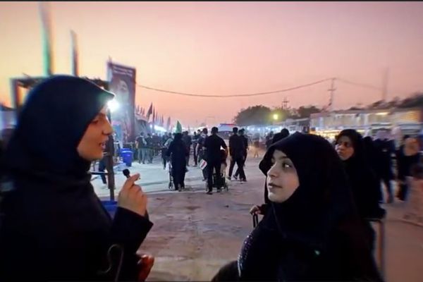 گفت‌وگوی خبرنگار پانا با دانش‌آموزان در مسیر اربعین