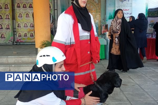 نواخته شدن بیست و ششمین زنگ نمادین استانی مانور زلزله در مدرسه شاهد ظهور آموزش و پرورش ناحیه یک